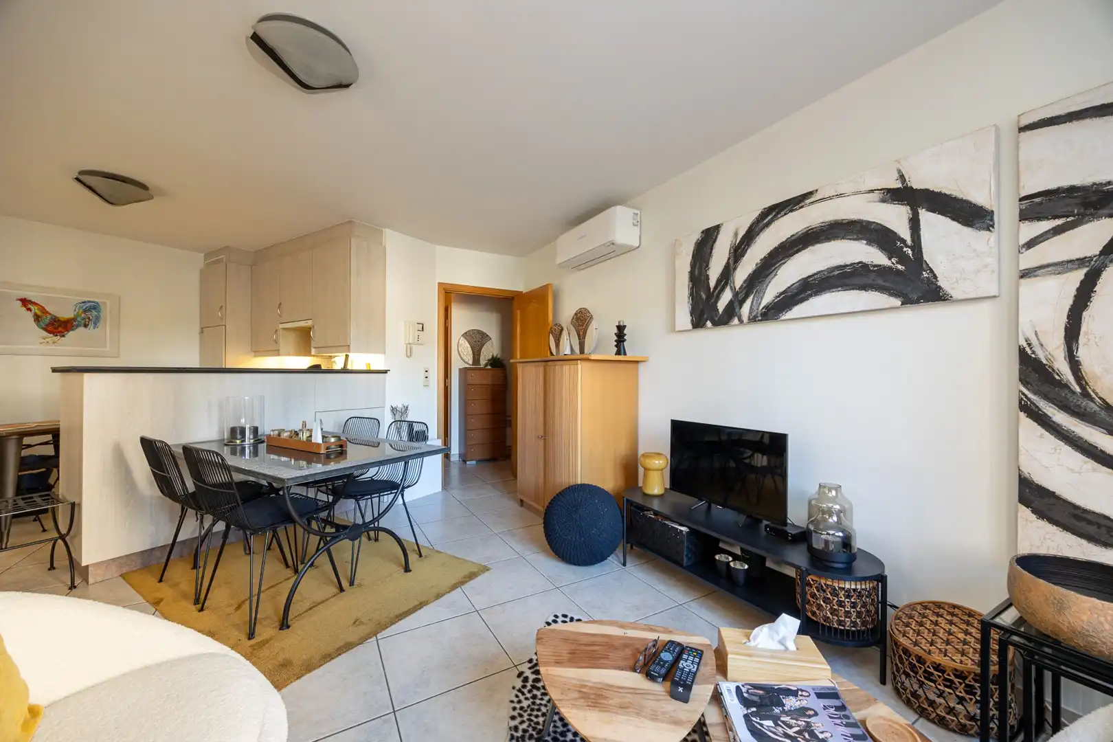 APPARTEMENT MET GARAGE foto 2