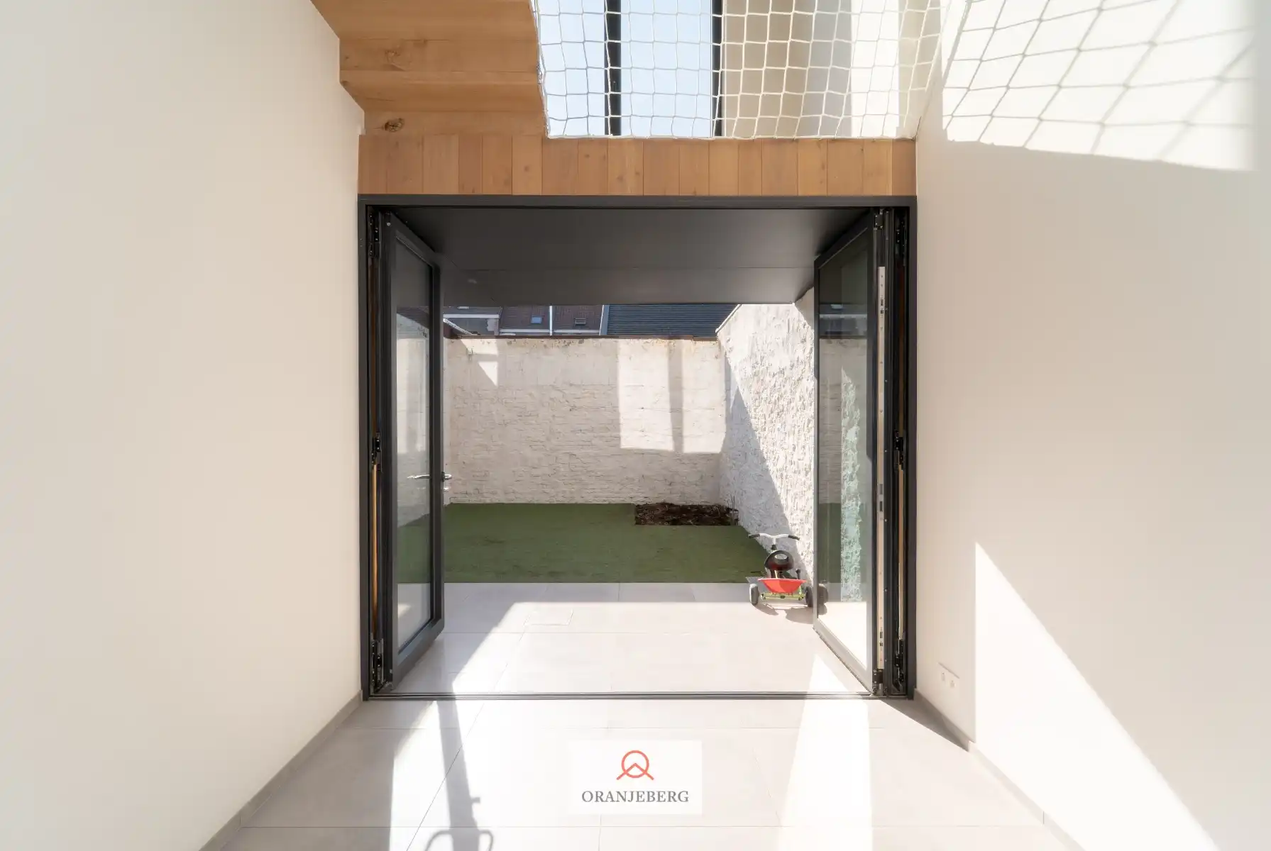 Prachtig afgewerkte woning met stadstuin vlakbij centrum Gent foto 13