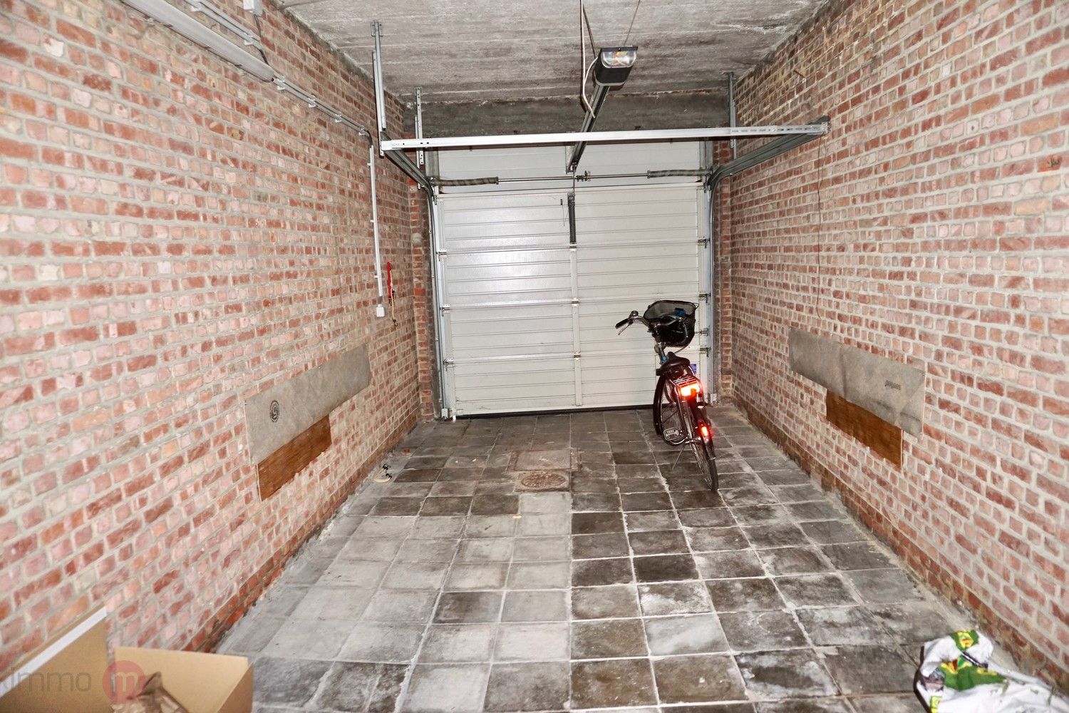 Gerenoveerd 1 slaapkamer appartement met groot terras/binnenkoer en garage. foto 18