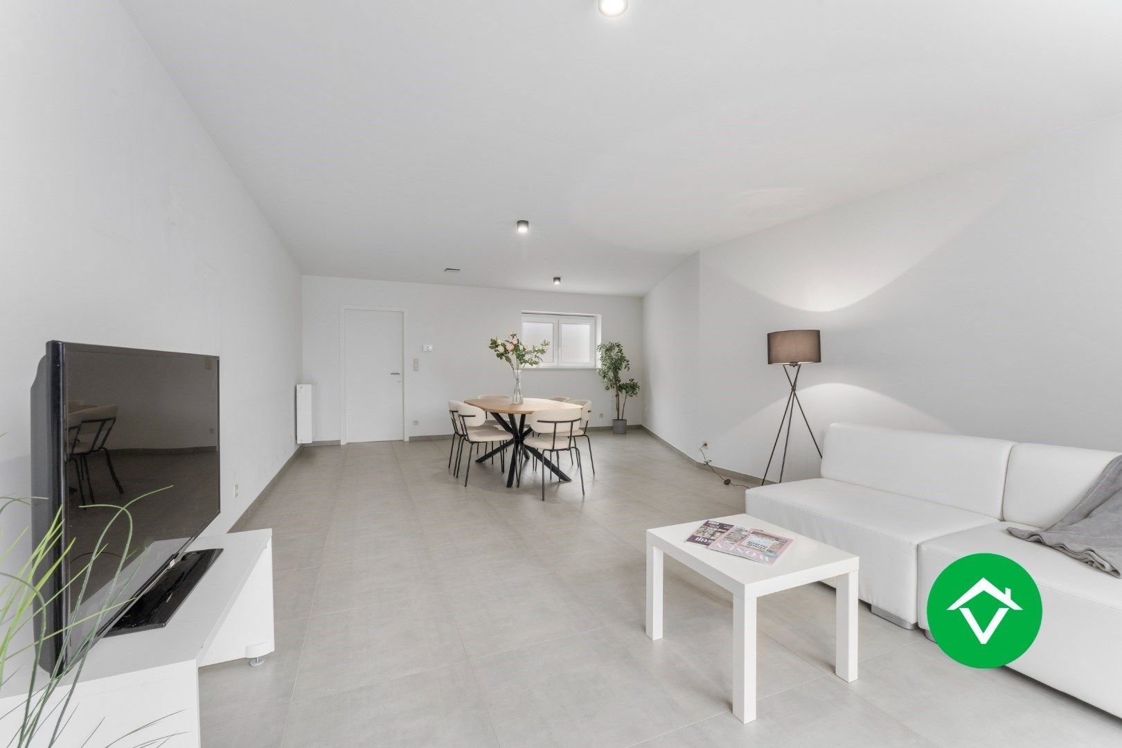 Totaal vernieuwde woning in Koekelare  foto {{pictureIndex}}