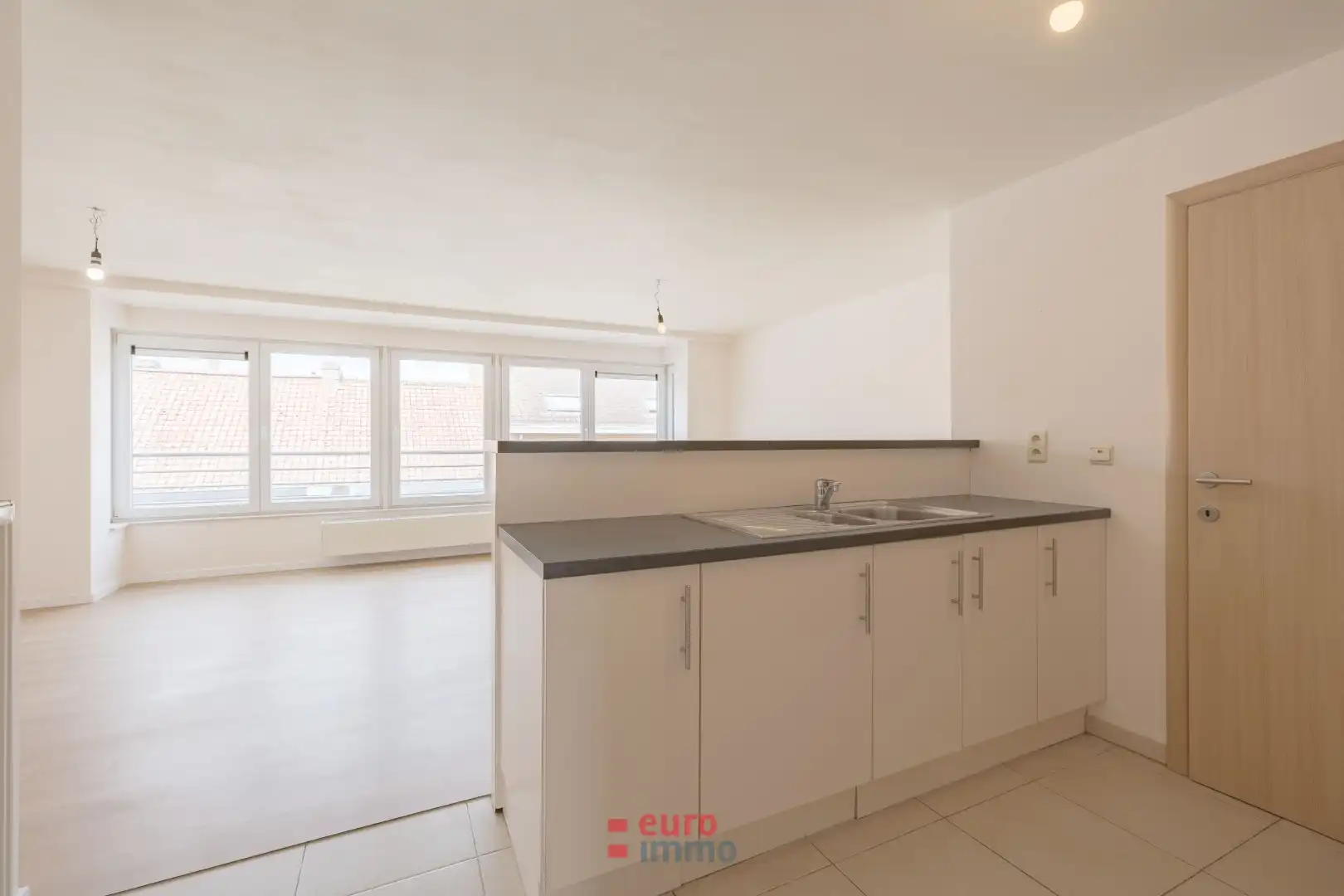 Subliem gelegen en lichtrijk appartement in hartje Nieuwpoort-Stad foto 7