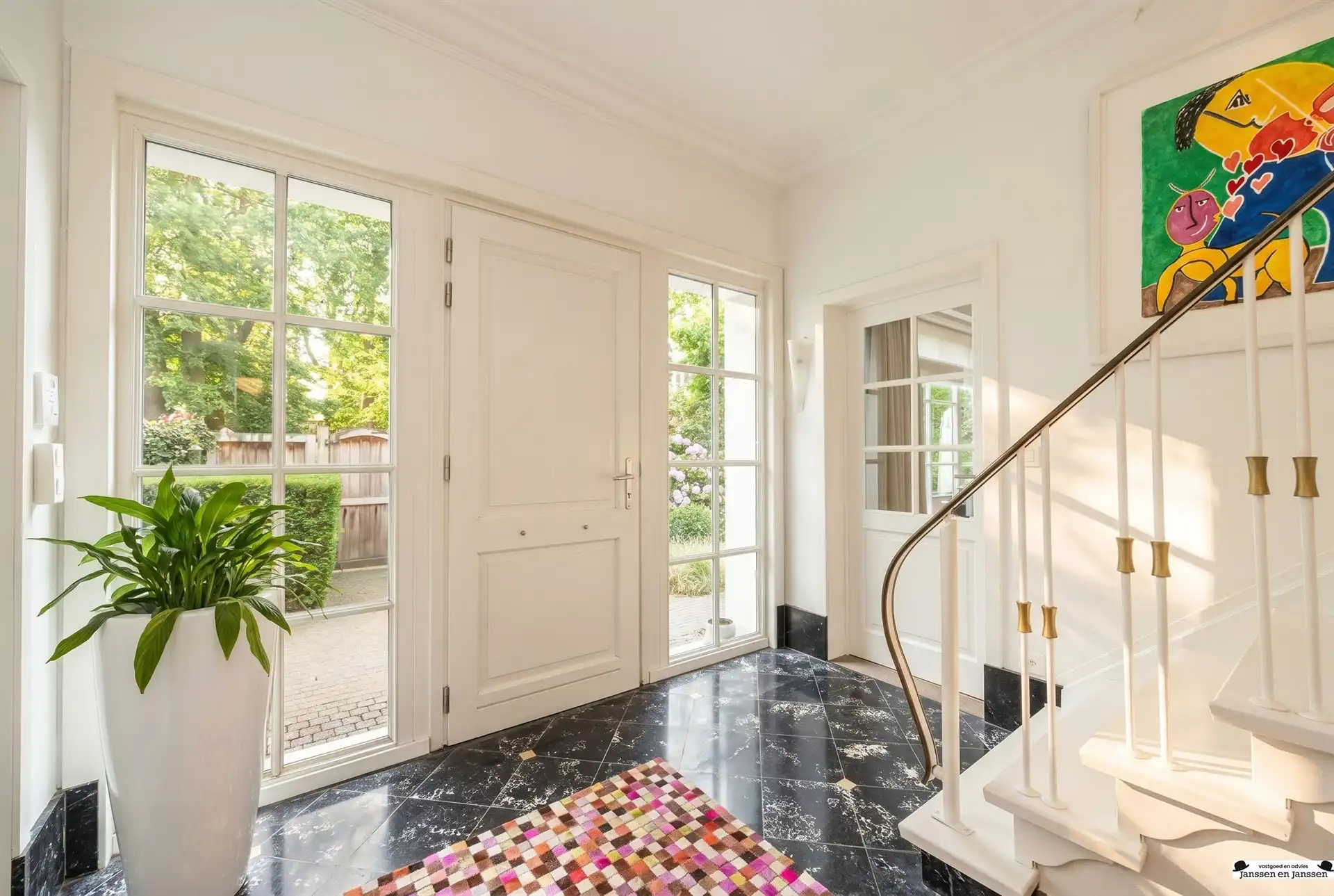 Charmante villa op toplocatie in hartje Ekeren foto 2