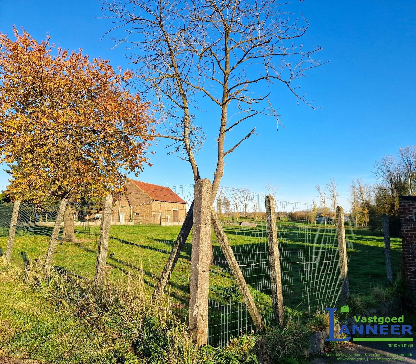 Hoeve met binnenplein, schuur, weides en bos op 3ha79a35ca foto 9