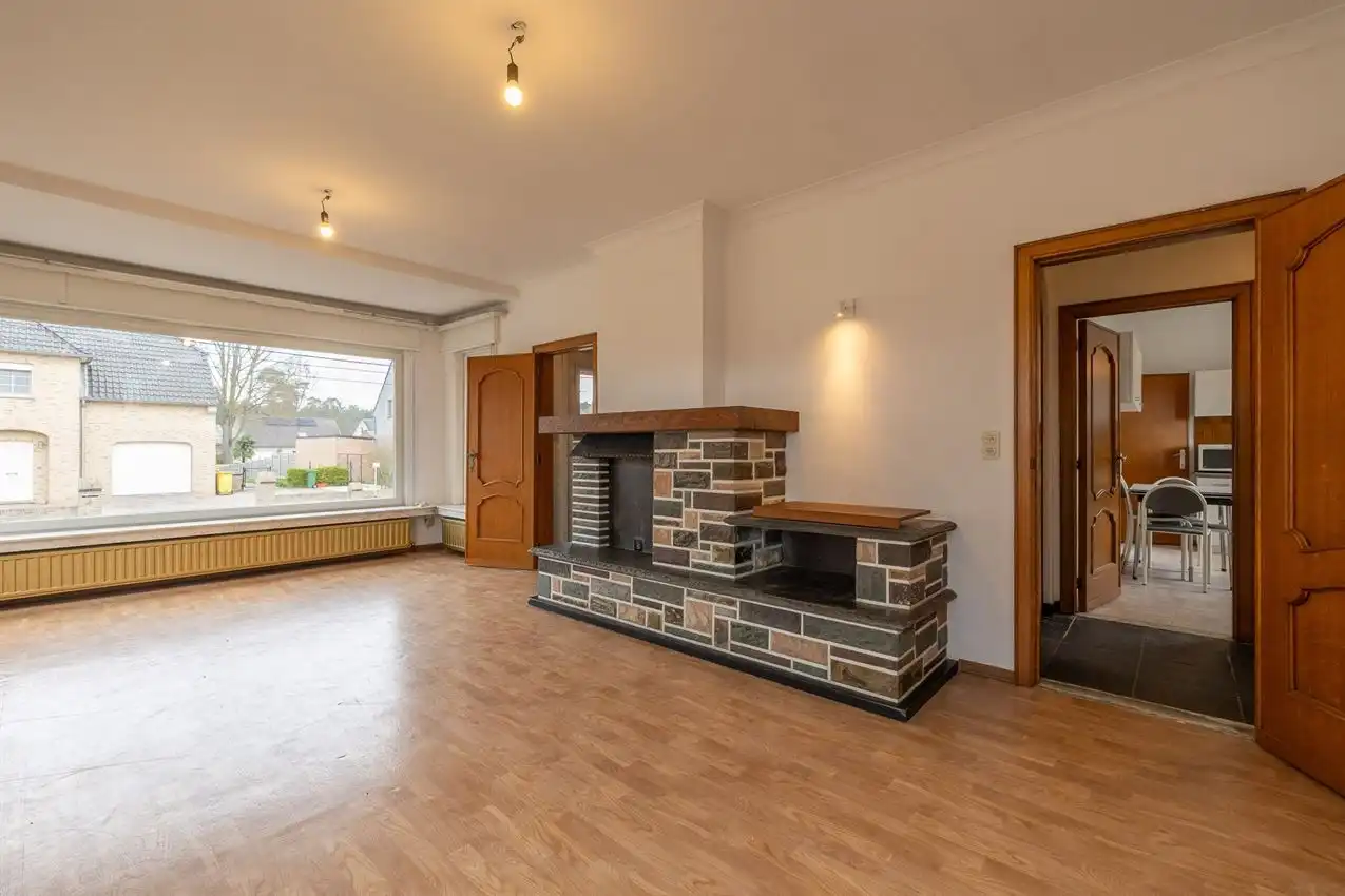 Gusting gelegen woning met 3 slpk, garage en tuin foto 10