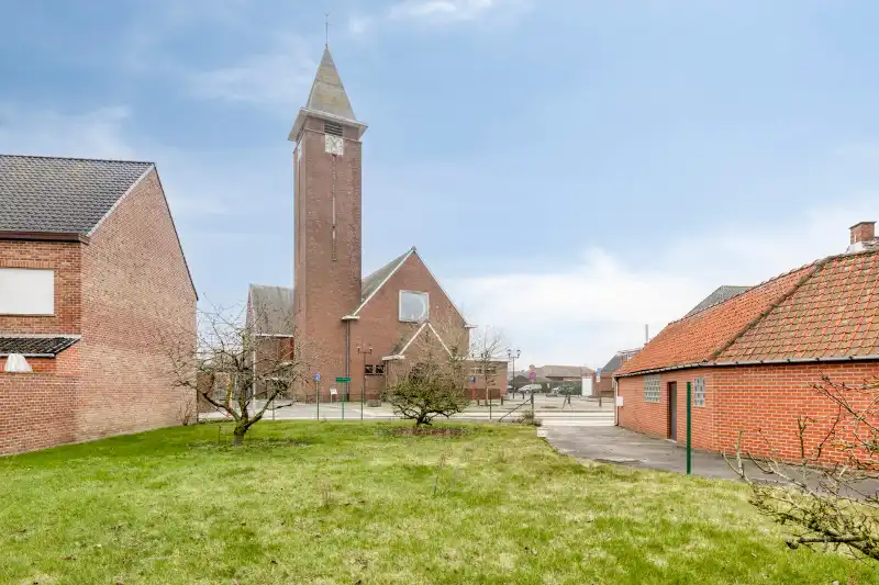 Bouwgrond in het centrum van Anzegem foto {{pictureIndex}}