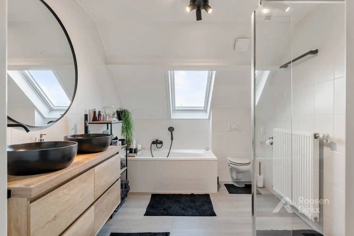 Karaktervolle gerenoveerde landelijke gezinswoning met 5 slaapkamers op perceel van 556m² foto 23
