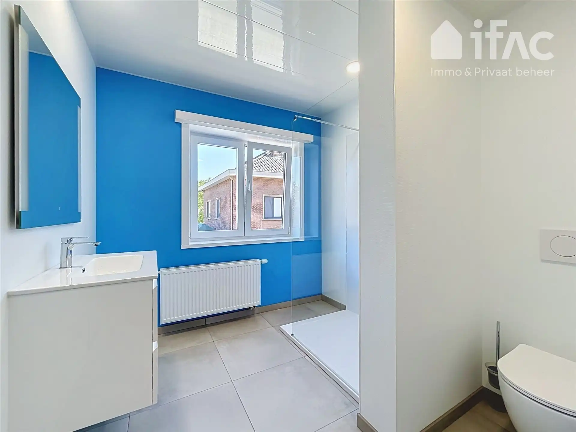 Centraal gelegen volledig gerenoveerd appartement foto 7
