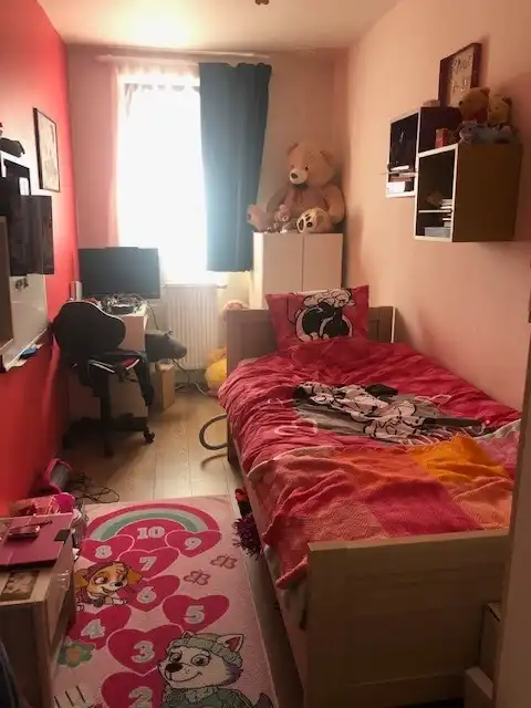 GELIJKSVLOERS APPARTEMENT MET GARAGE TE HUUR IN WACHTEBEKE foto 10