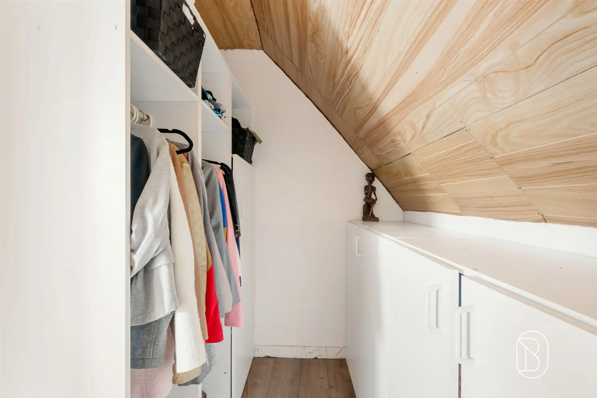 Ruime alleenstaande woning met 4 SLK op 991 m²! foto 25