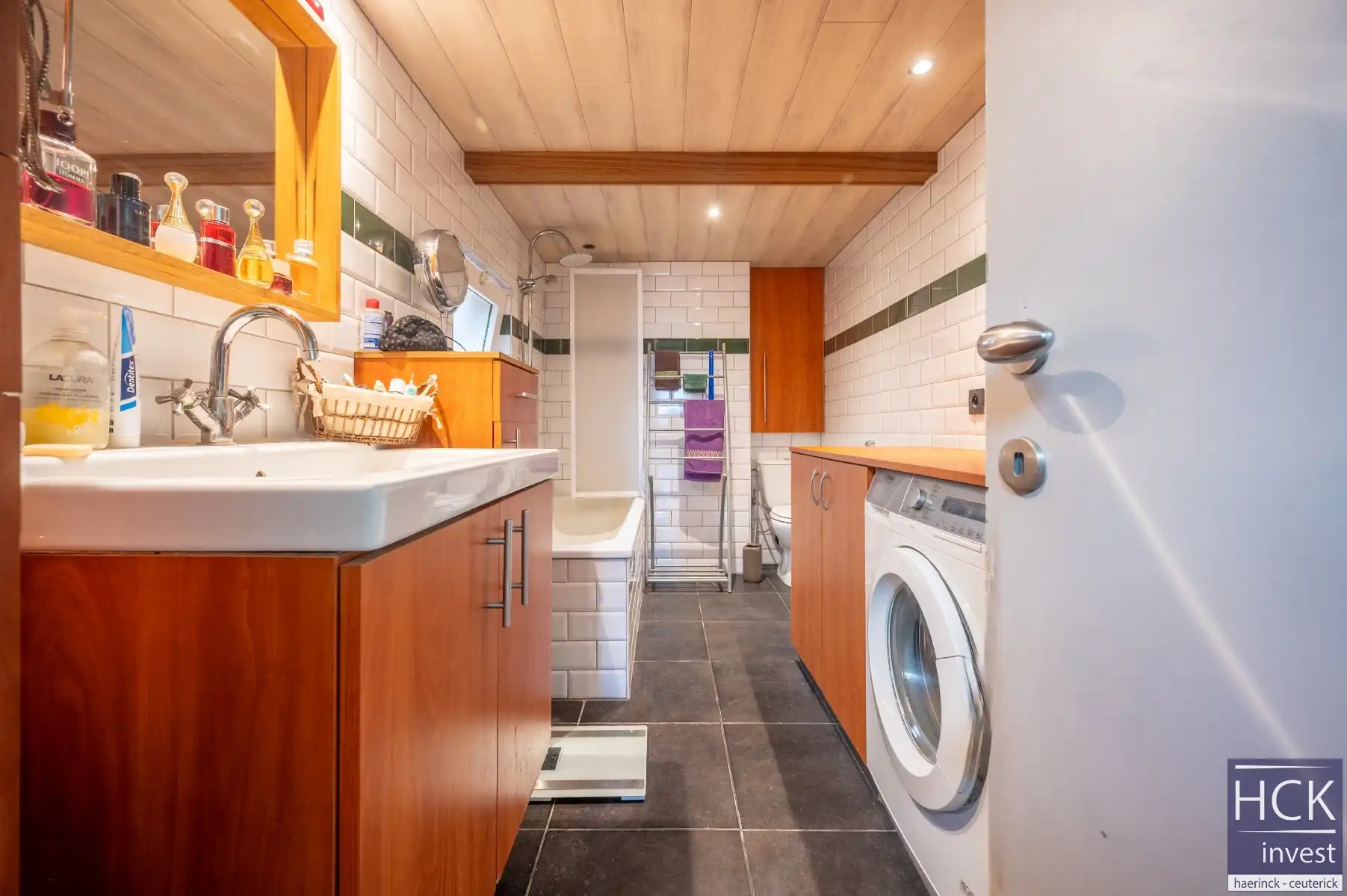 ZULTE - Mooi gelegen te renoveren rijwoning met uitweg achteraan foto 11