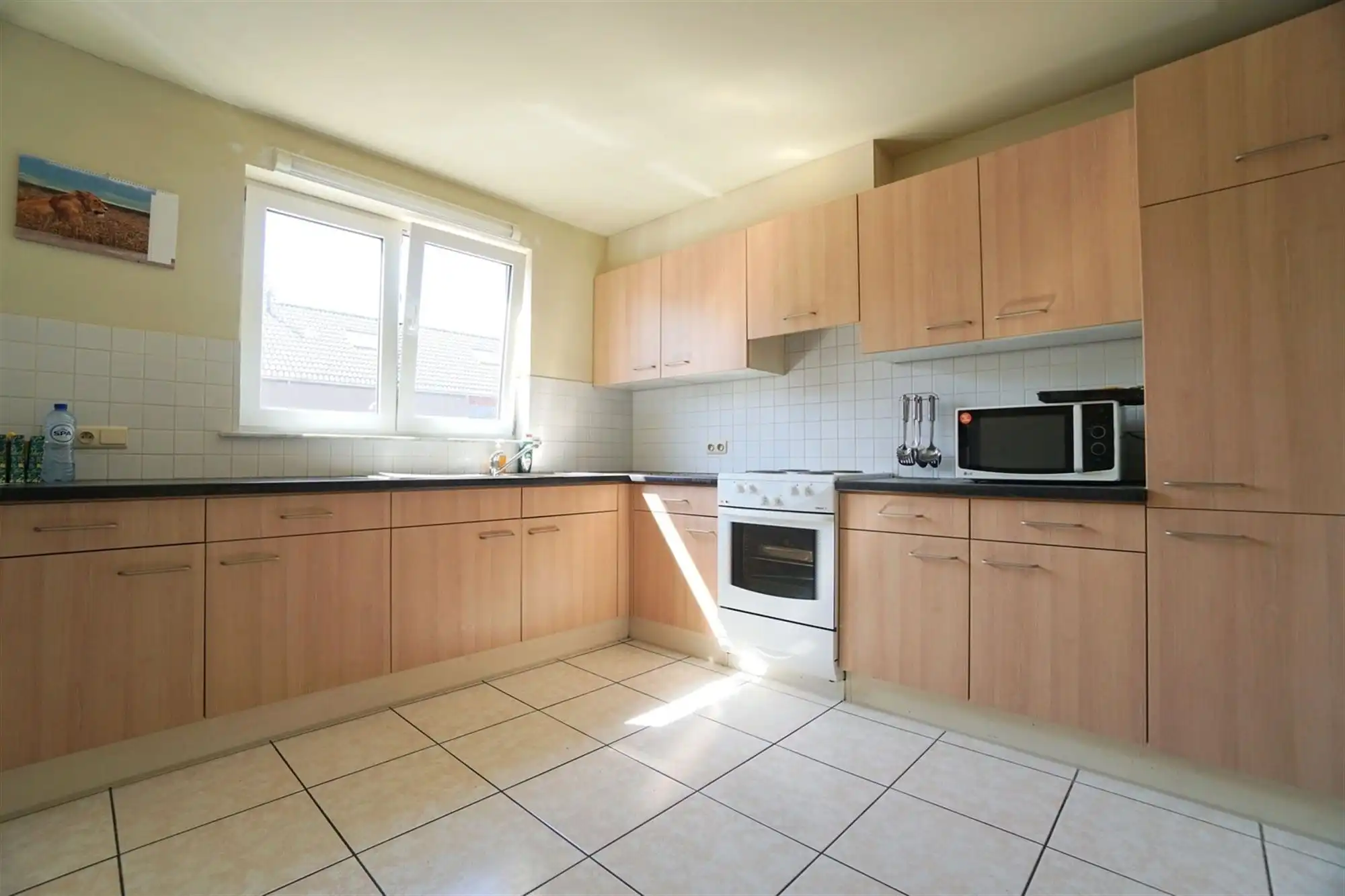 Ruim 2 slaapkamer appartement met garage te Ertvelde foto 5