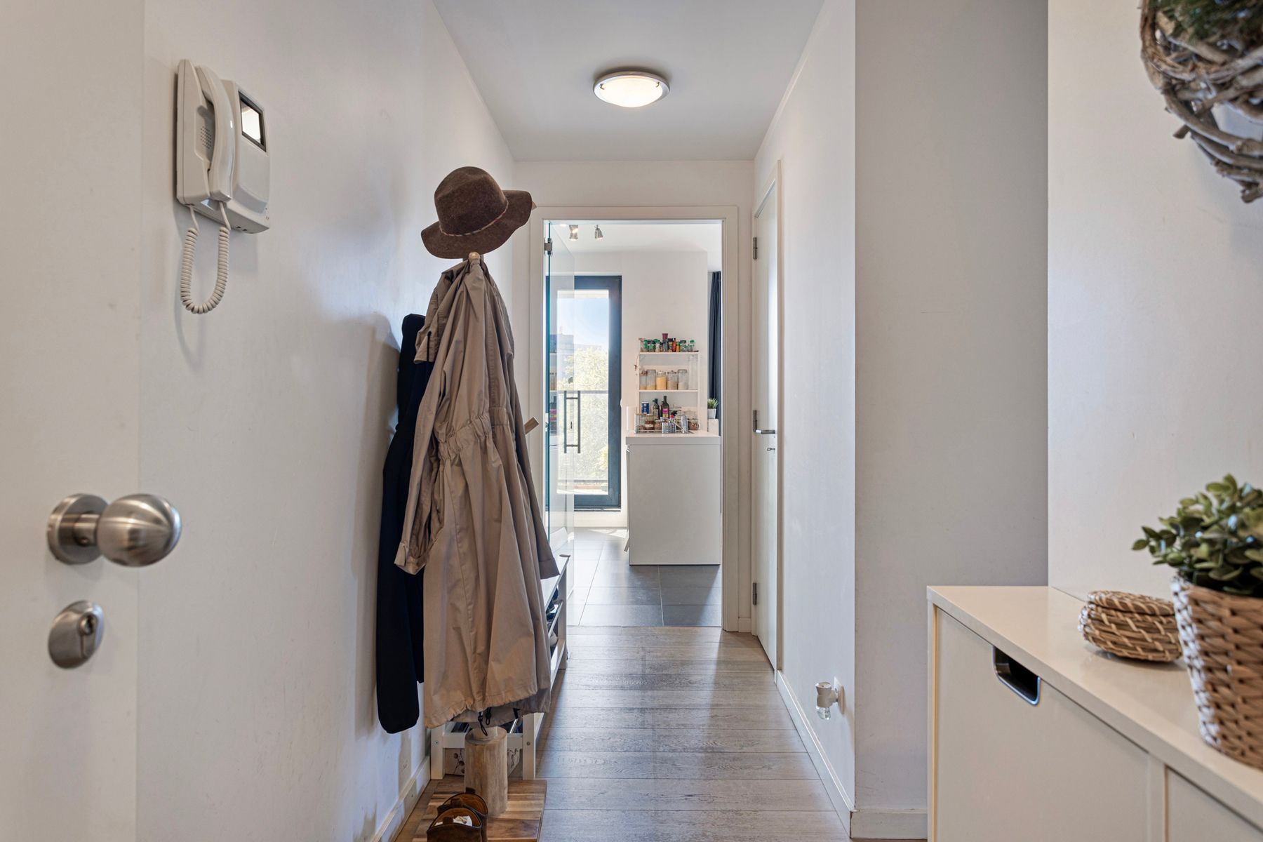 Appartement 3 slpk, 2 badk, 2 terrassen + staanplaats Quartier Leopold foto 14