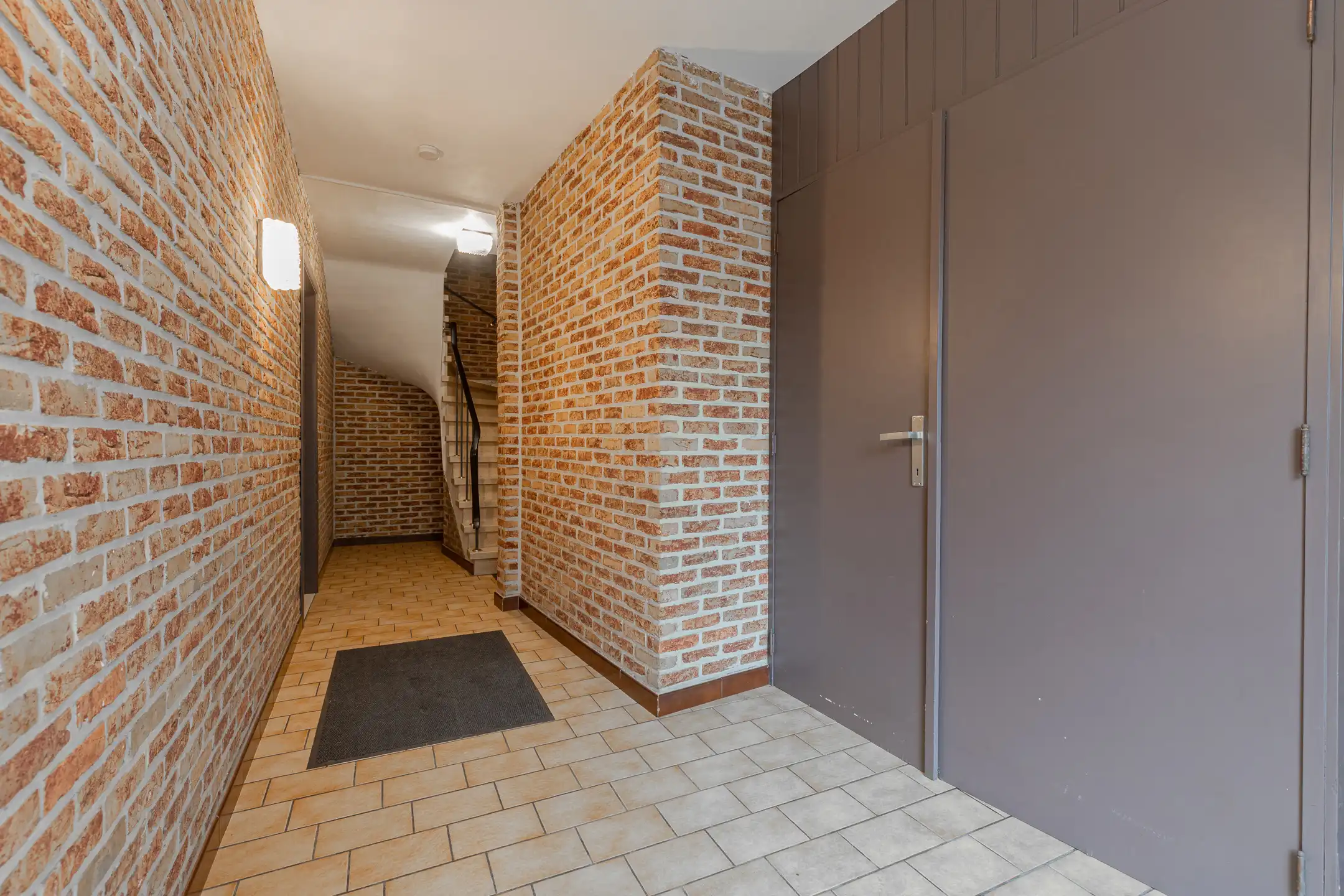 Opbrengsteigendom in centrum Aalst foto 2