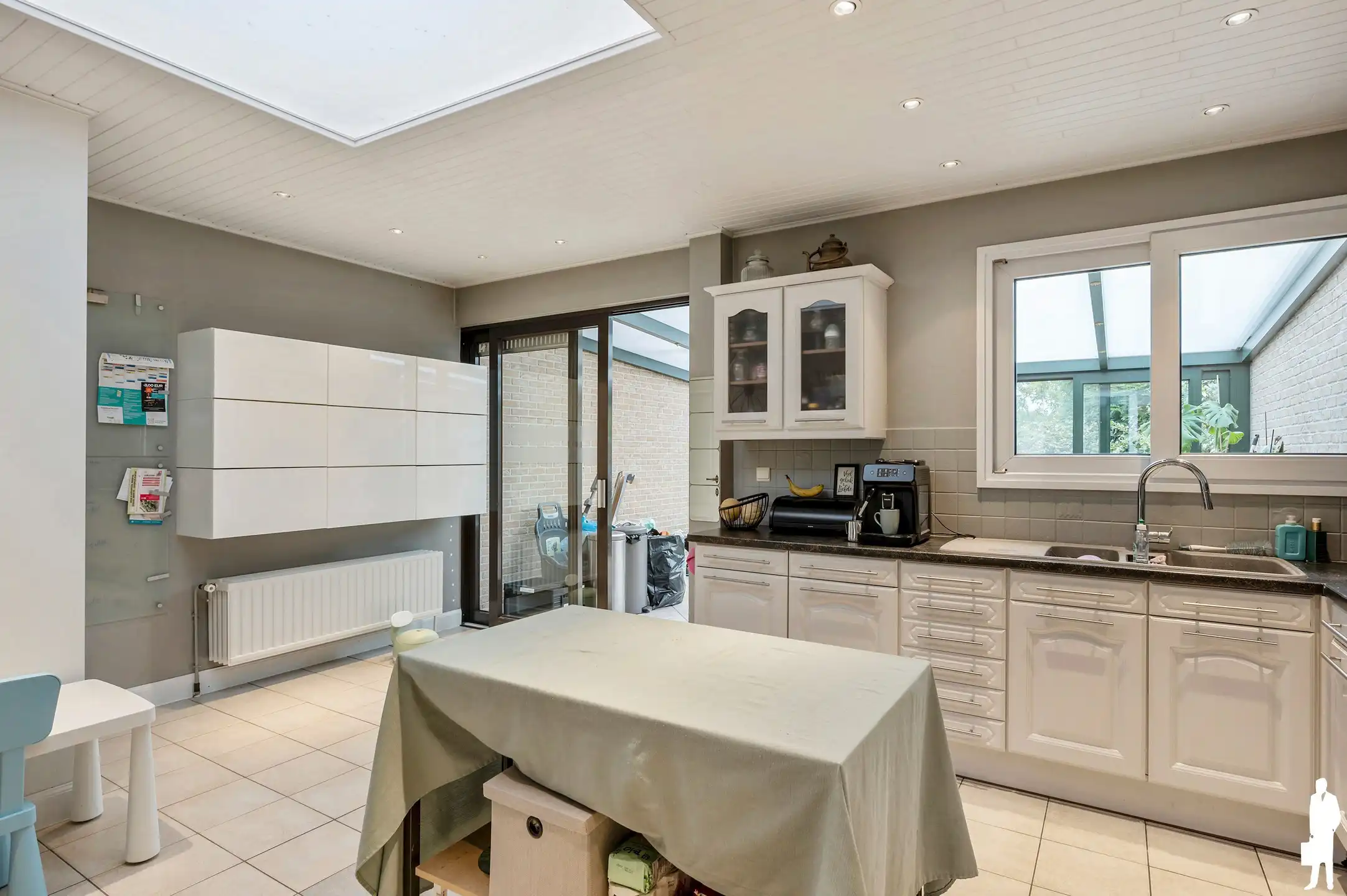 Ruime halfopen gezinswoning met 4 slaapkamers, veranda en tuin in Mechelen. foto 7