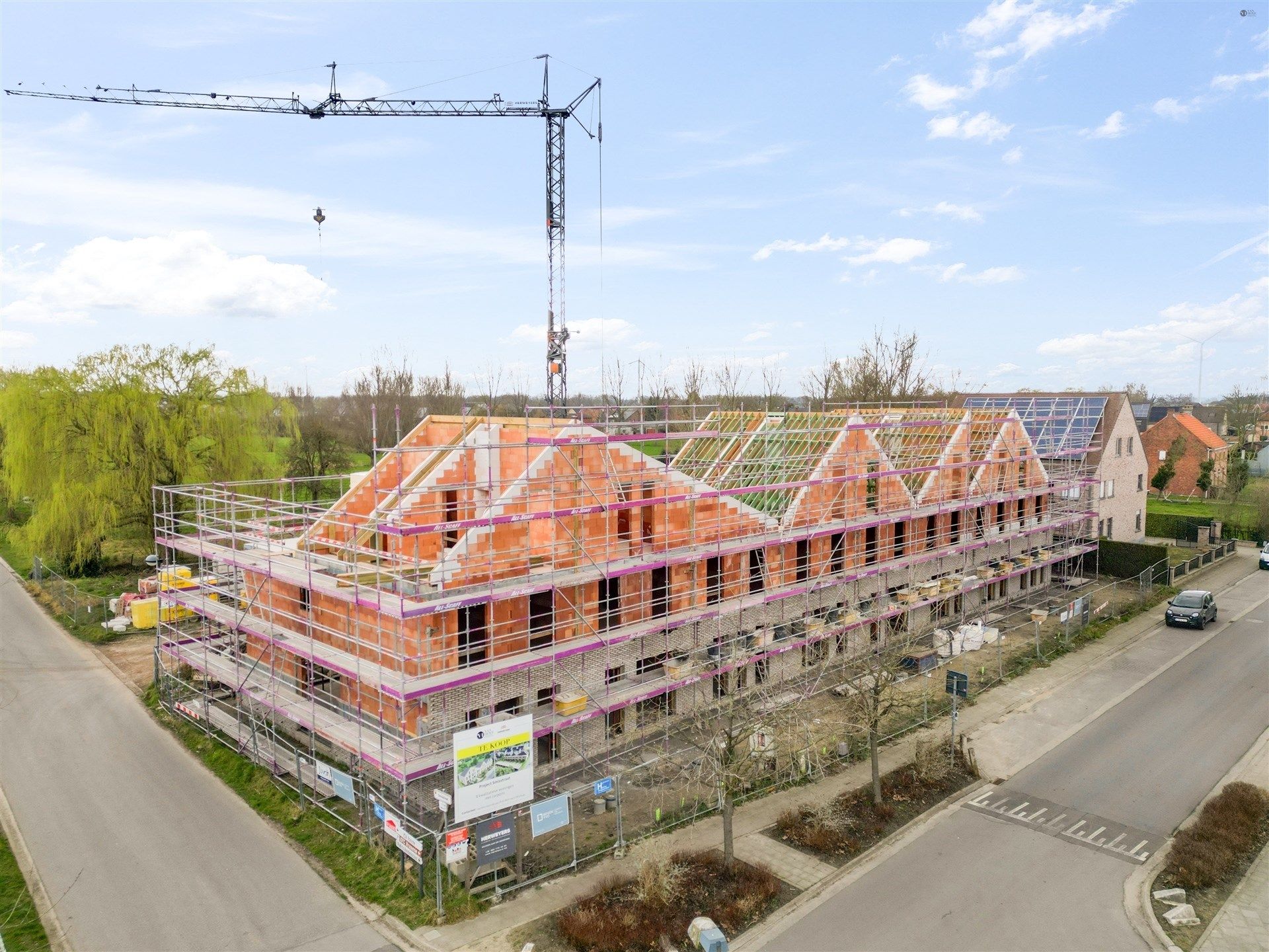 Kwalitatieve rijwoning te Vrasene foto {{pictureIndex}}