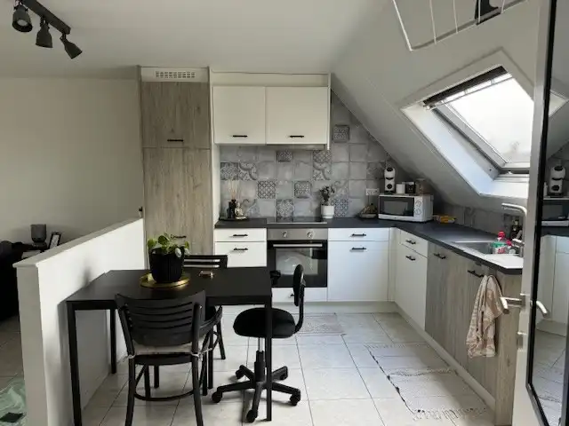 Knus 1 slaapkamer appartement te koop in het centrum van Maasmechelen, ideaal als investering! foto 3