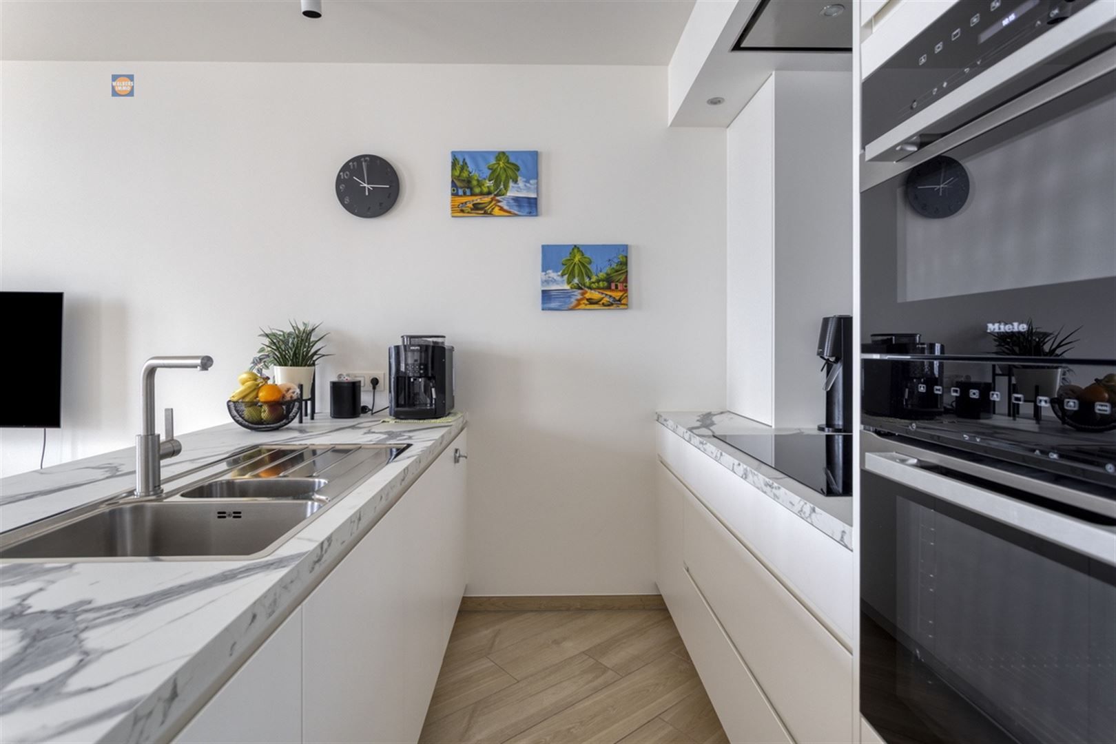 Modern en instapklaar appartement met 2 slaapkamers op absolute topligging foto 9