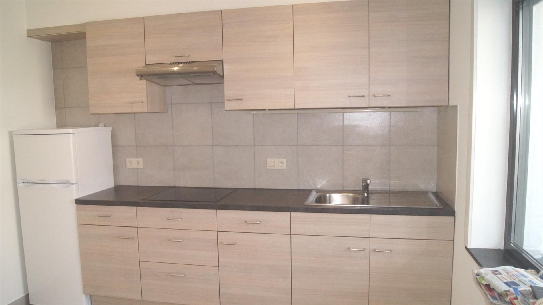 Volledig instapklare woning met 3 slpks en garage foto 2