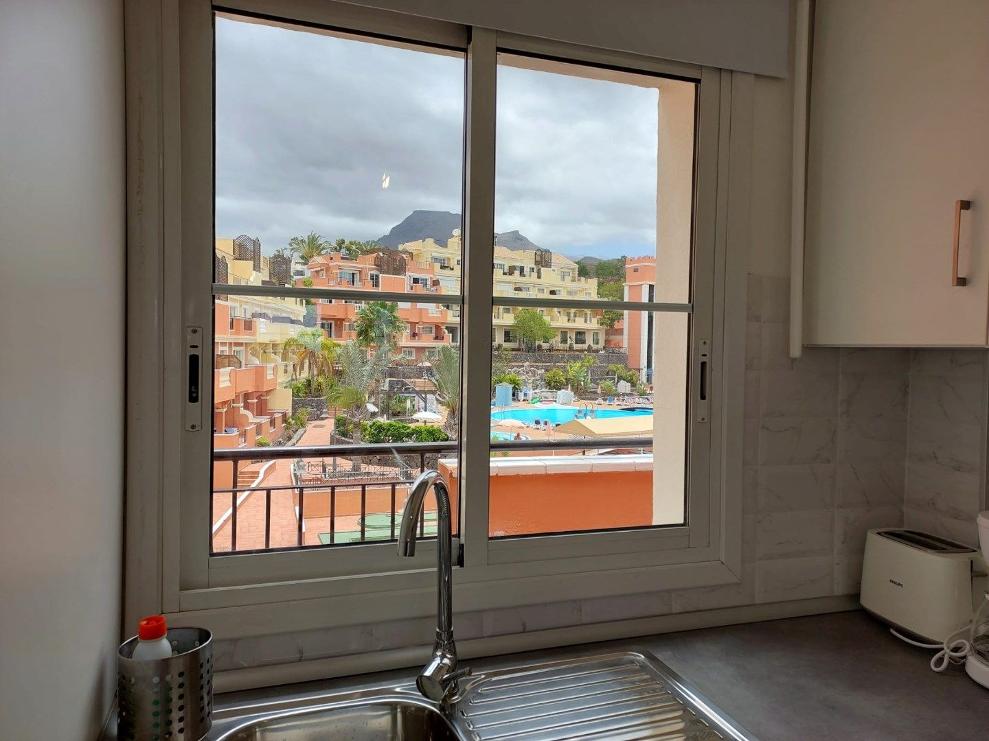 Gerenoveerde penthouse met zeezicht in Granada Park te Tenerife foto 4