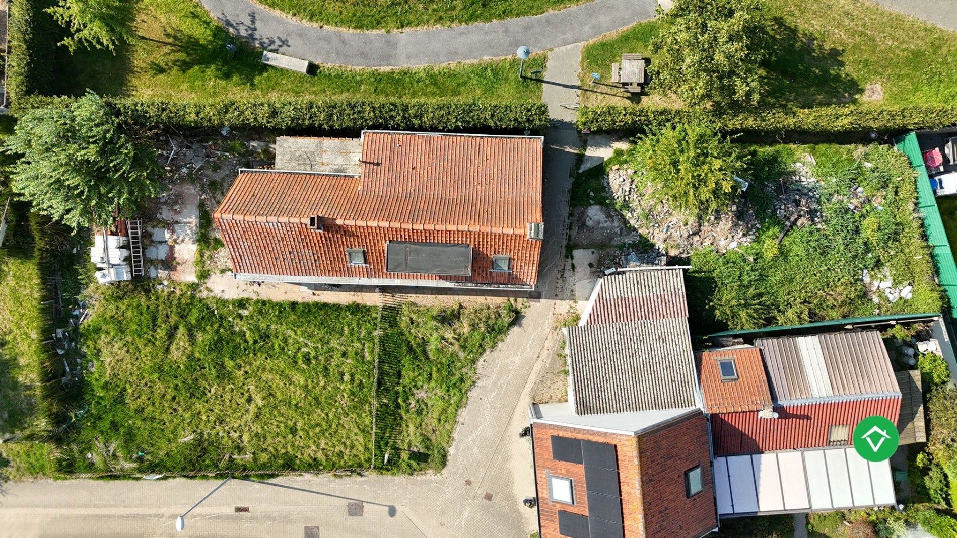 Renovatie- en/of nieuwbouwproject op een rustige ligging te Koekelare foto 2