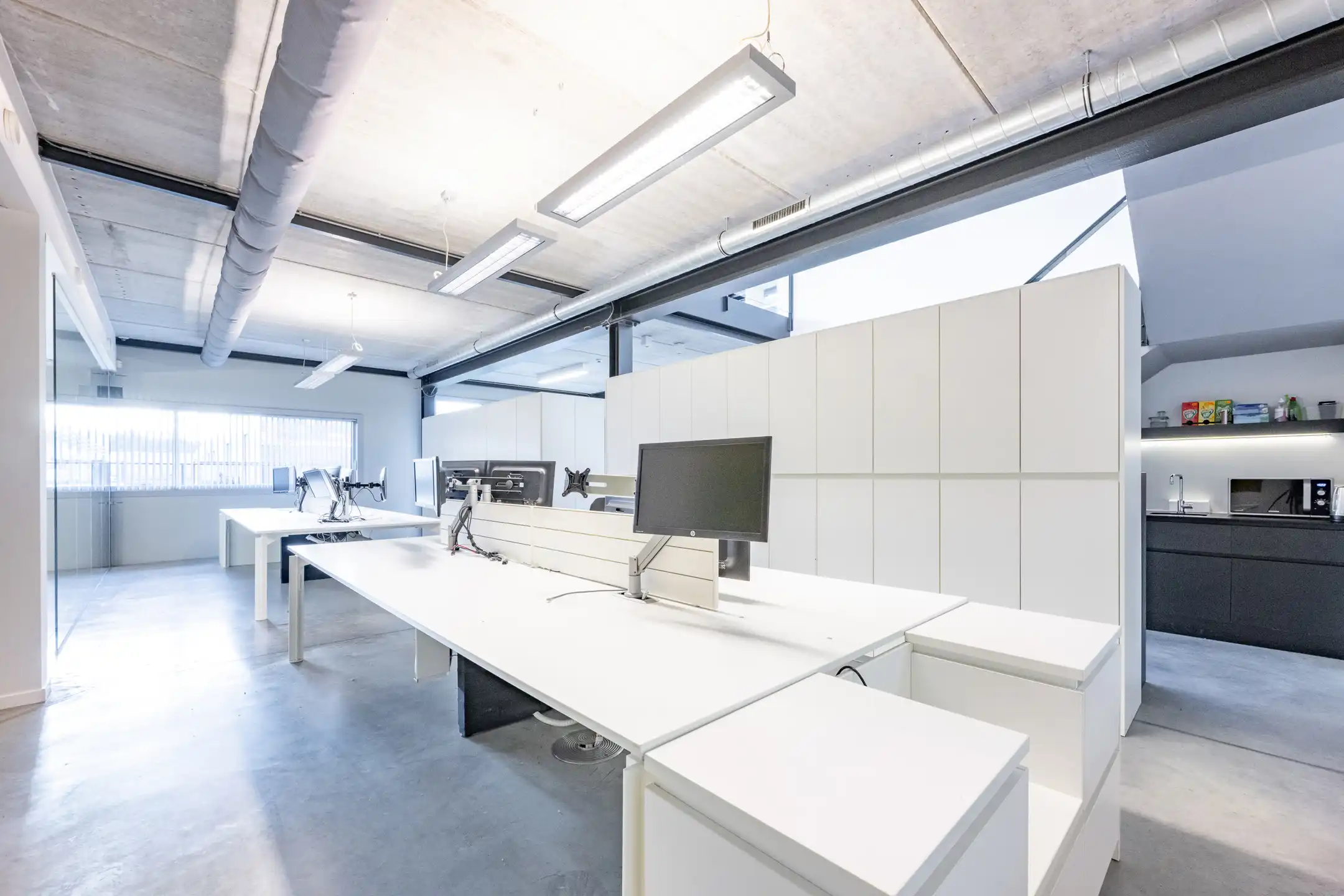 Instapklare kantoren op zichtlocatie te Kapellen foto 8