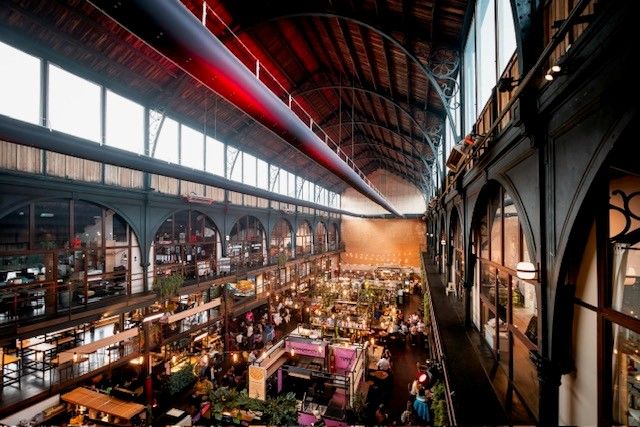 Uniek commercieel pand in DE VLEESHALLE foto 2