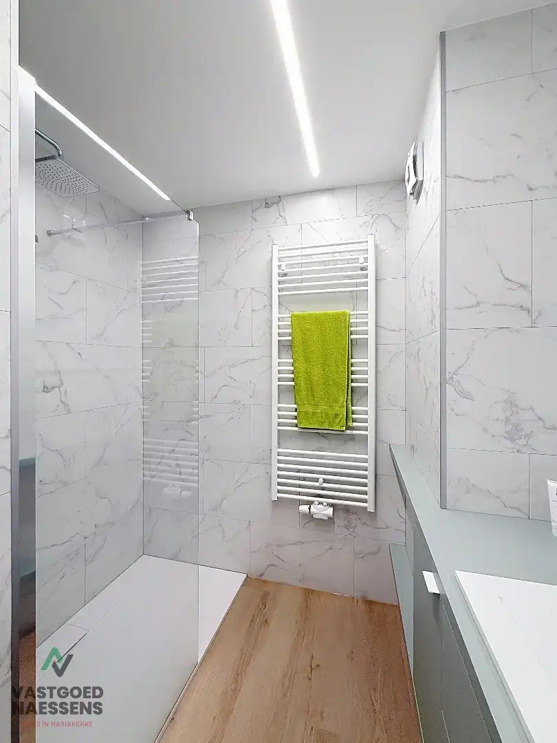 SCHITTEREND VERNIEUWD 2 SLPK APP MET ZICHT OP ZEE EN SILT foto 23