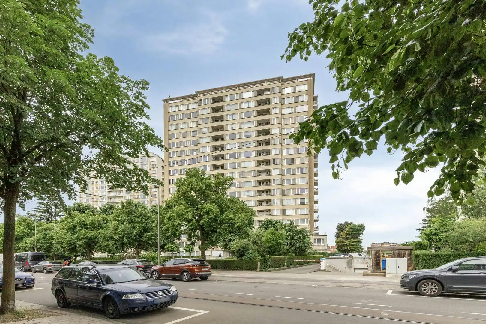 Gerenoveerd appartement met terras te koop in Antwerpen foto 14