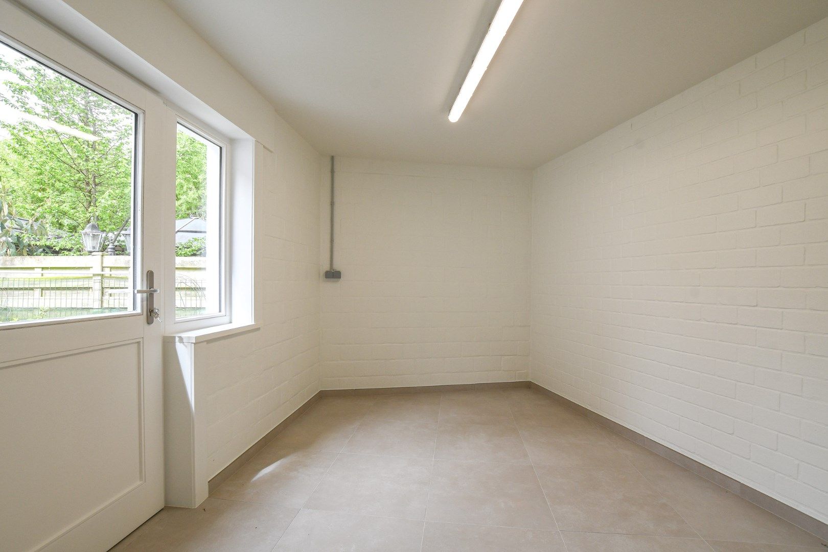 Prachtige gerenoveerde villa in het hart van Lissewege – wonen in stijl en comfort! foto 33