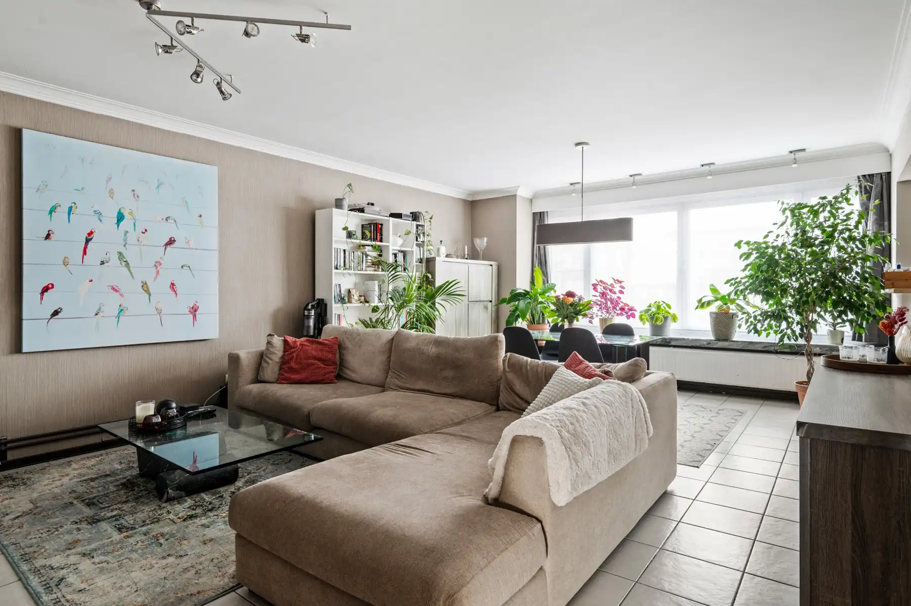 Instapklaar appartement op uitstekende locatie foto 4