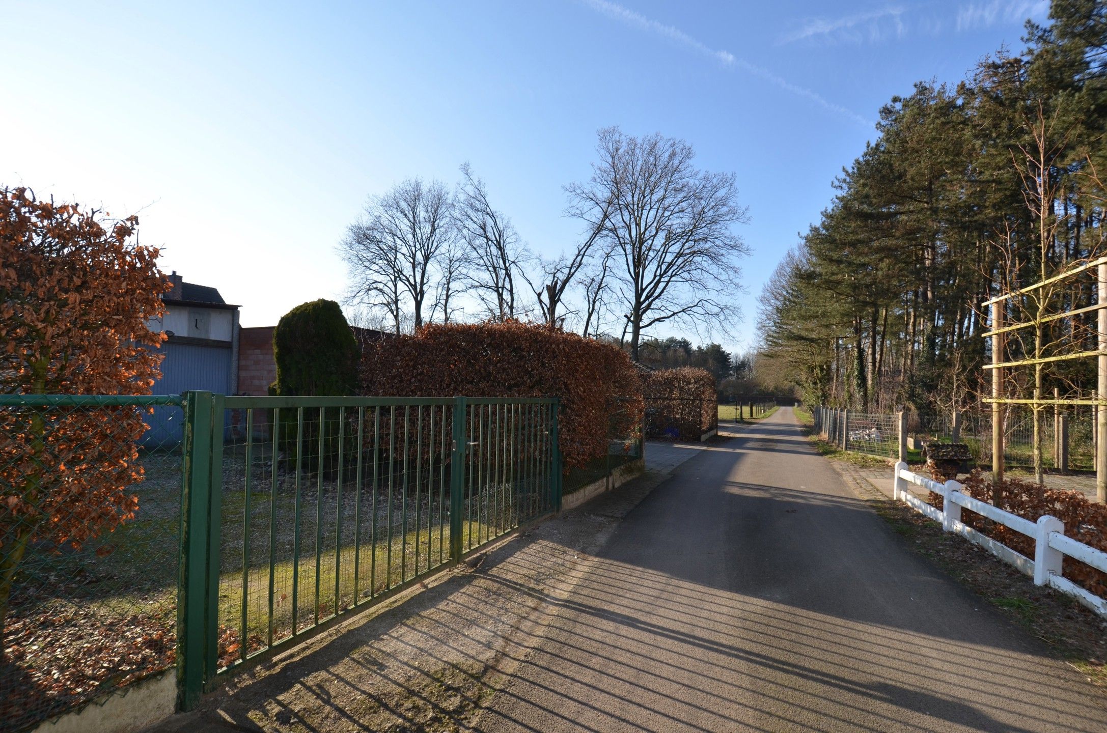 Rustig gelegen woning met magazijn foto 16