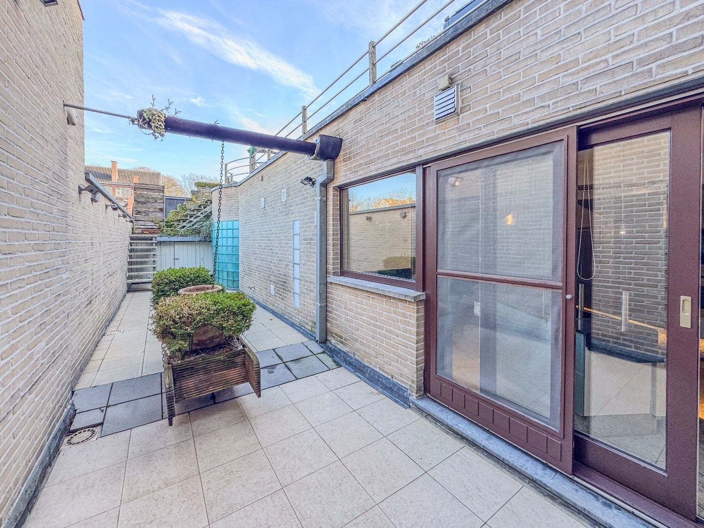 Ruime stadswoning met 3 slaapkamers een ruime terrassen. foto 11