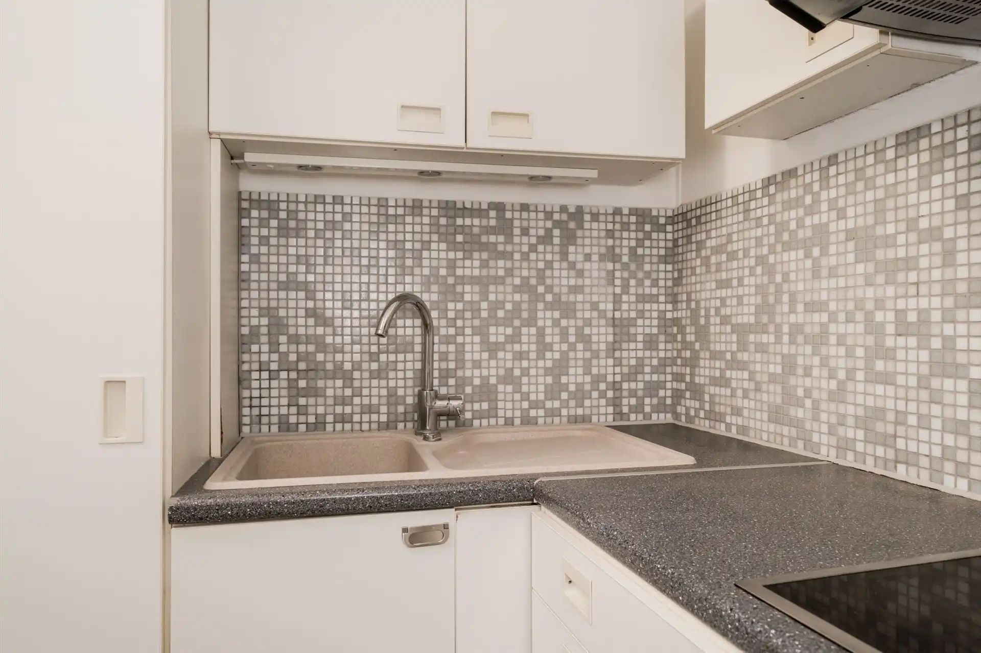 Instapklare starterswoning met charme in Rumst. foto 12