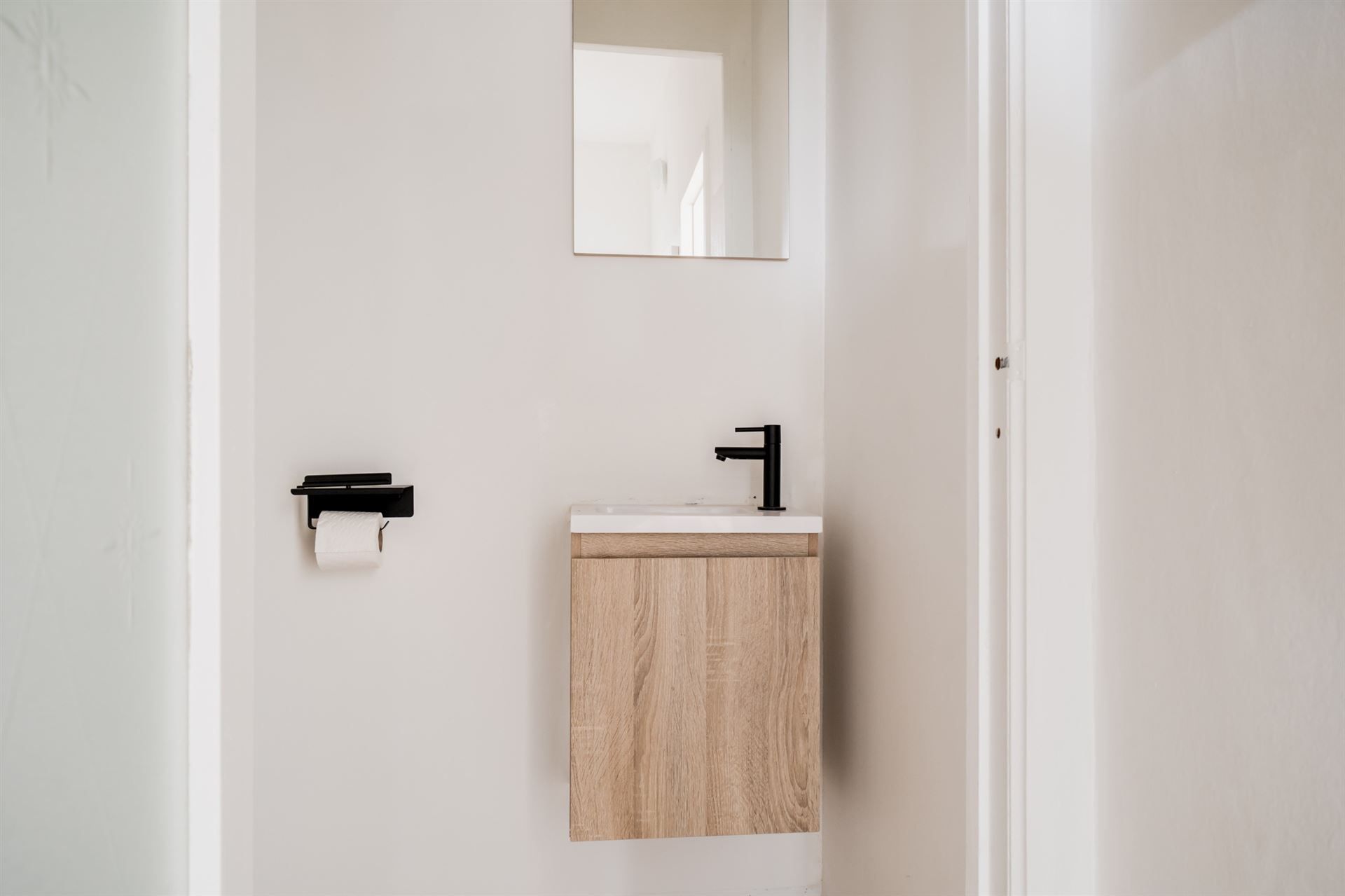 Instapklare starterswoning met charme in Rumst. foto 12