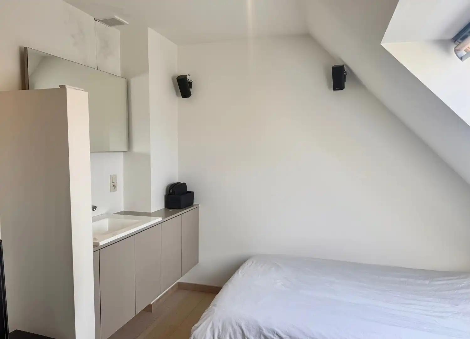 Lombardsijde, uiterst verzorgde koppelwoning op het einde van een doodlopende straat. foto 13