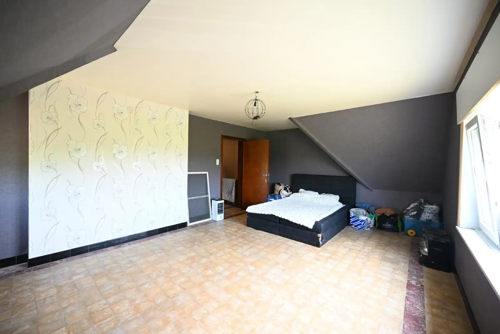 Alleenstaande woning met ruime tuin in Izegem (Bosmolens) te huur! foto 10