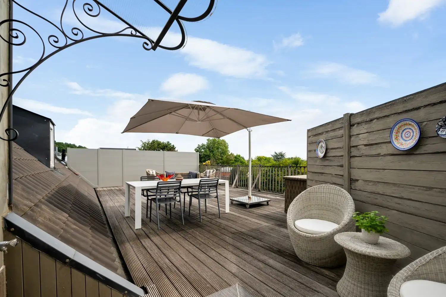 Prachtige Penthouse met 2 slpkrs en een heerlijk terras van 54m2 in het centrum van Beerzel foto 2