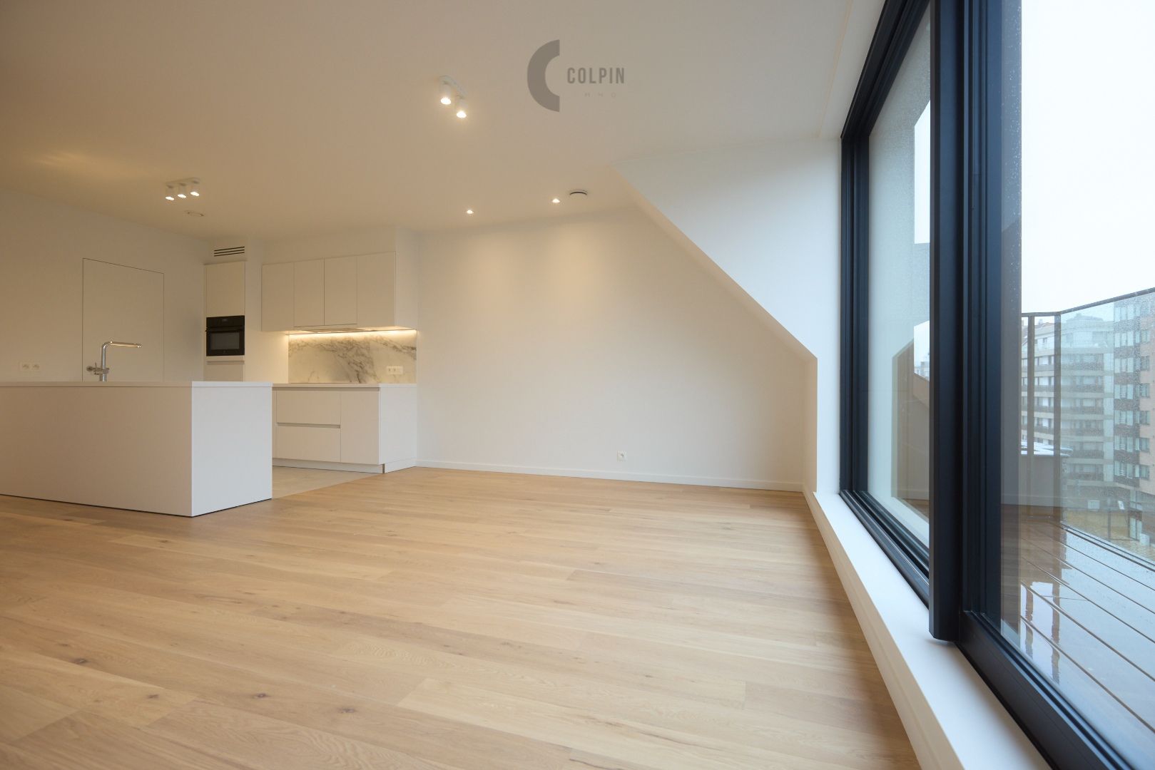 Nieuwbouw duplex vlakbij de Zeedijk en het Heldenplein foto 2