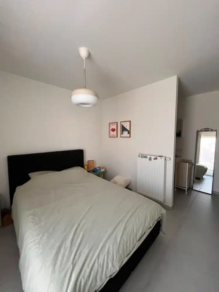 Centraal gelegen en instapklaar appartement te huur in Kortrijk foto 7
