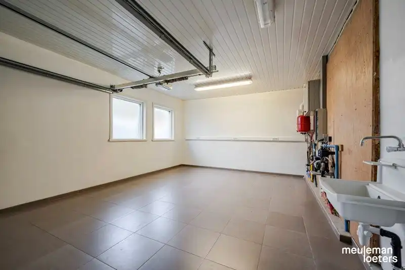 Energiezuinige woning met garage en tuin foto 14