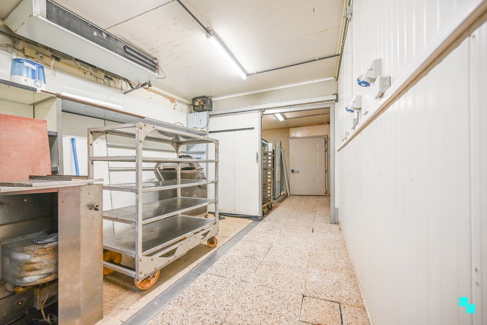 Woning met handelsruimte foto 21