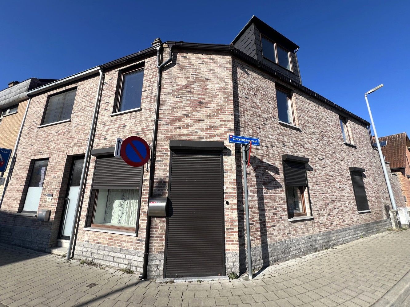 Instapklaar hoekpand met 3 slaapkamers en tuintje in Leuven foto 25