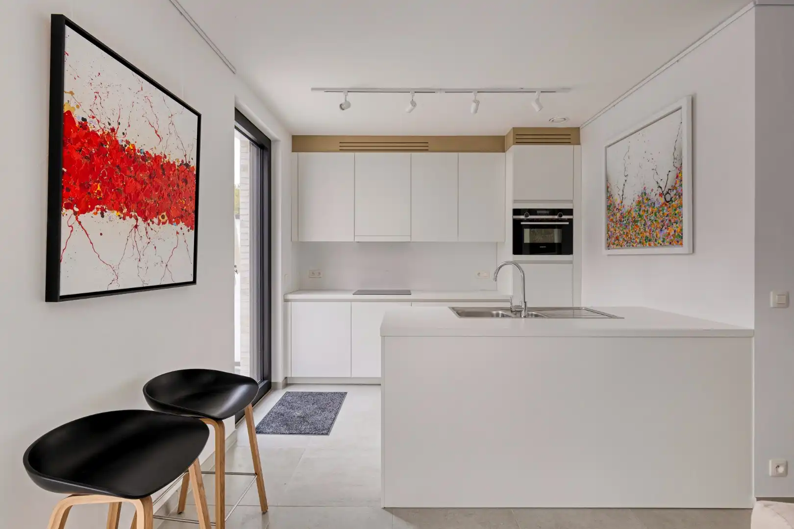 ZWEVEGEM - Nieuw en energiezuinig gelijkvloers appartement met 1 slaapkamer en terras! foto 3