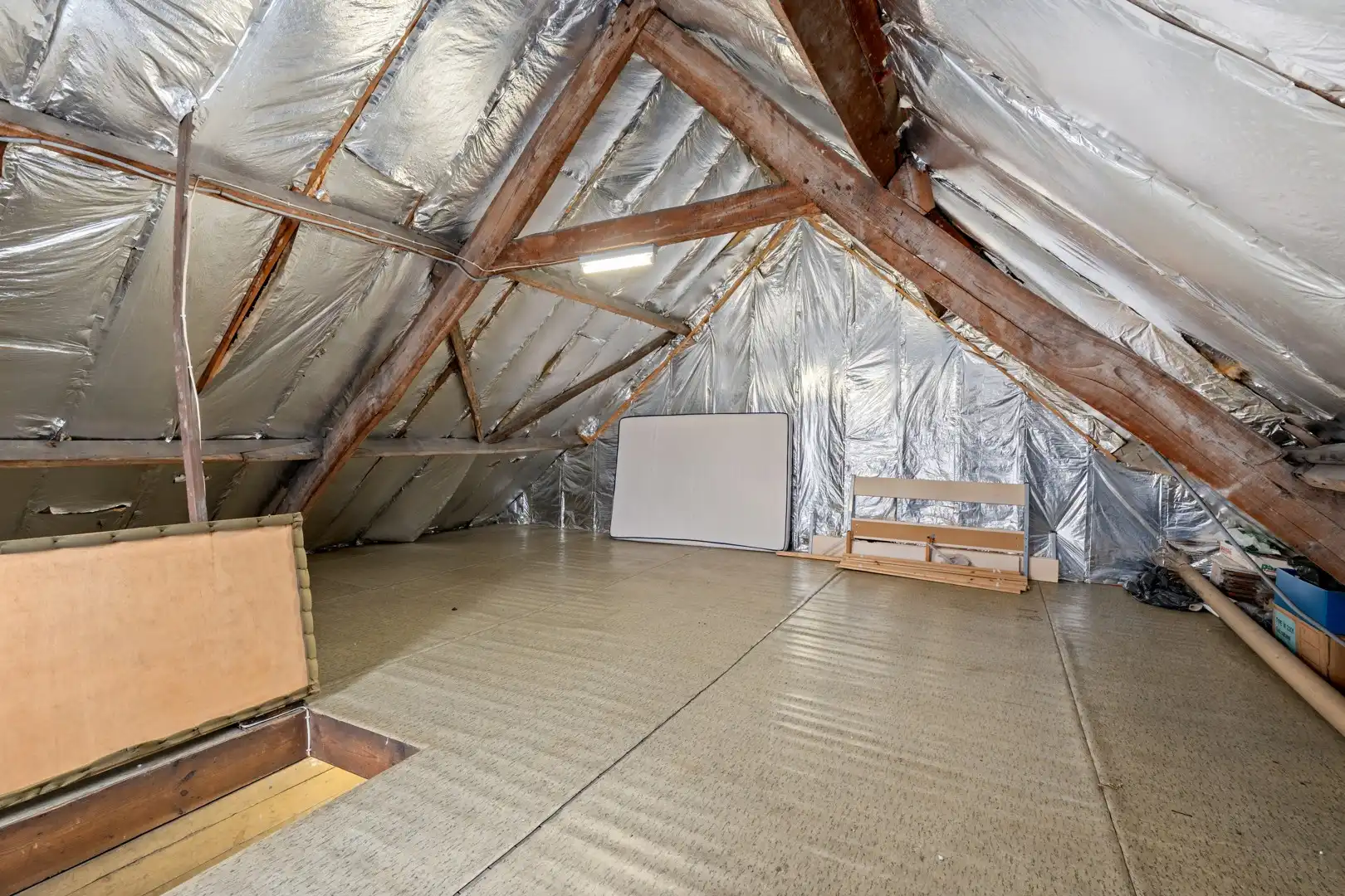 Halfopen woning met tuin en 3 slaapkamers foto 17