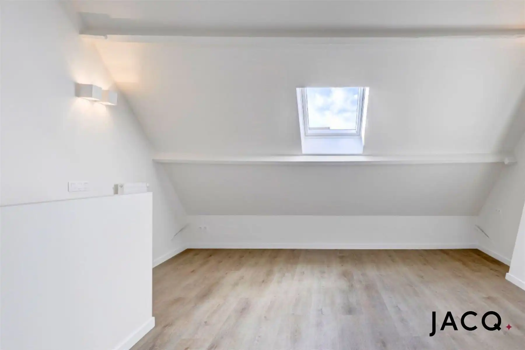 Volledig gerenoveerde woning nabij het centrum! foto 14
