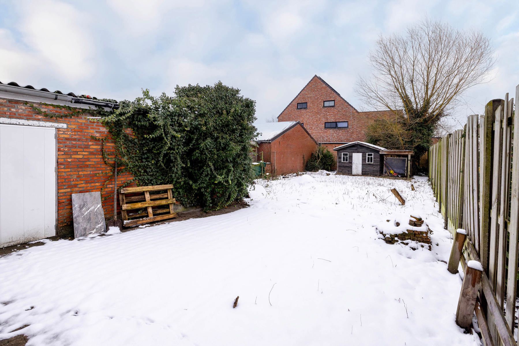 Halfopen bebouwing met 3 slaapkamers, garage en tuin foto 18