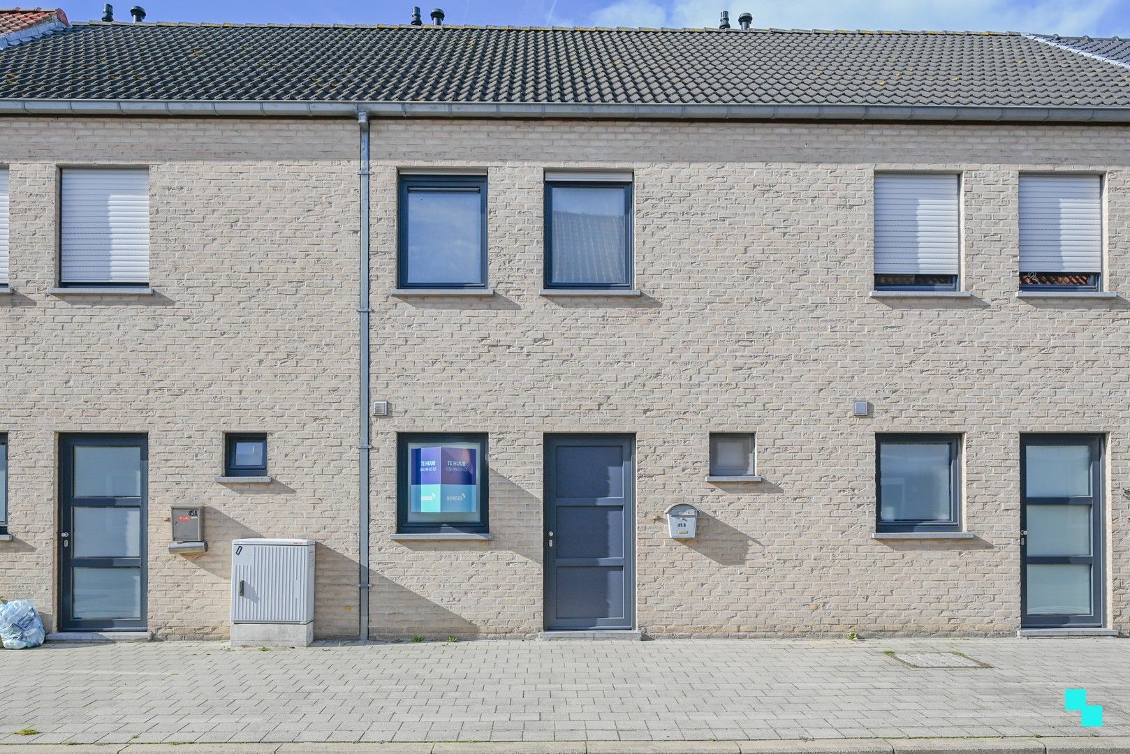 Recente woning in het centrum foto {{pictureIndex}}