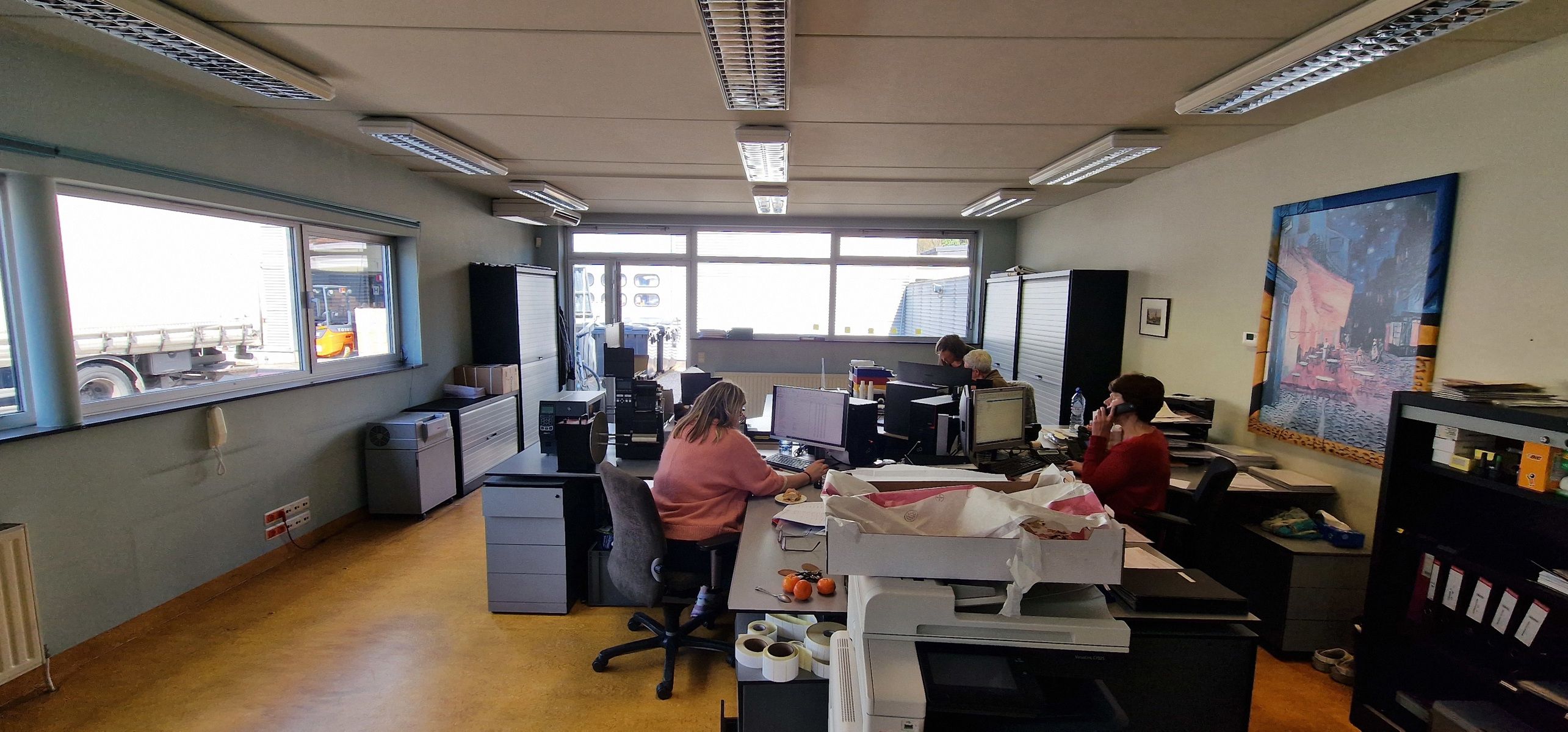 Grote magazijnruimte/atelier met kantoor te koop in Deurne  foto 32