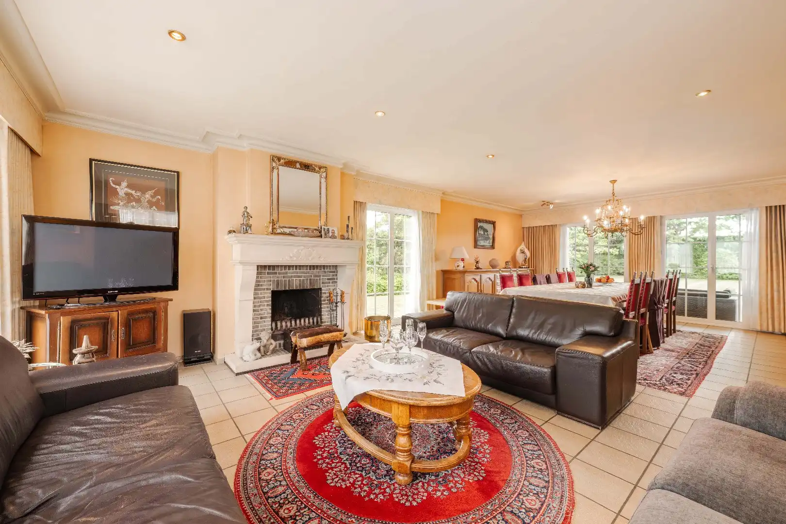 PRESTIGIEUZE VILLA MET LOODS VLAKBIJ CENTRUM PITTEM foto 6