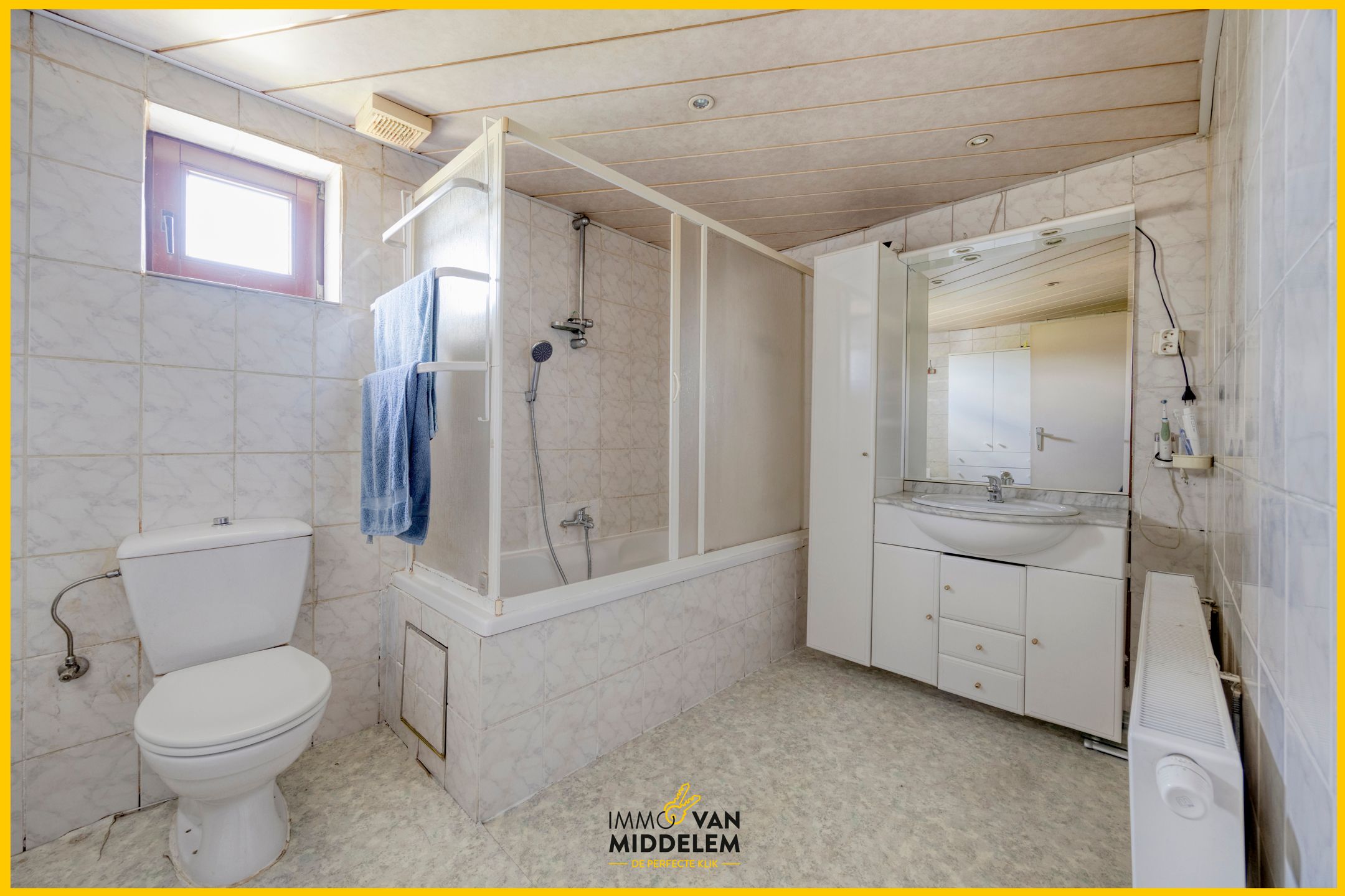 3-GEVELWONING MET 3 KAMERS, BUREAU EN TUIN foto 11